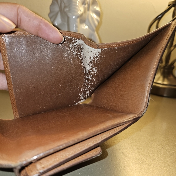 242 Louis Vuitton wallet - Picture 5 of 8